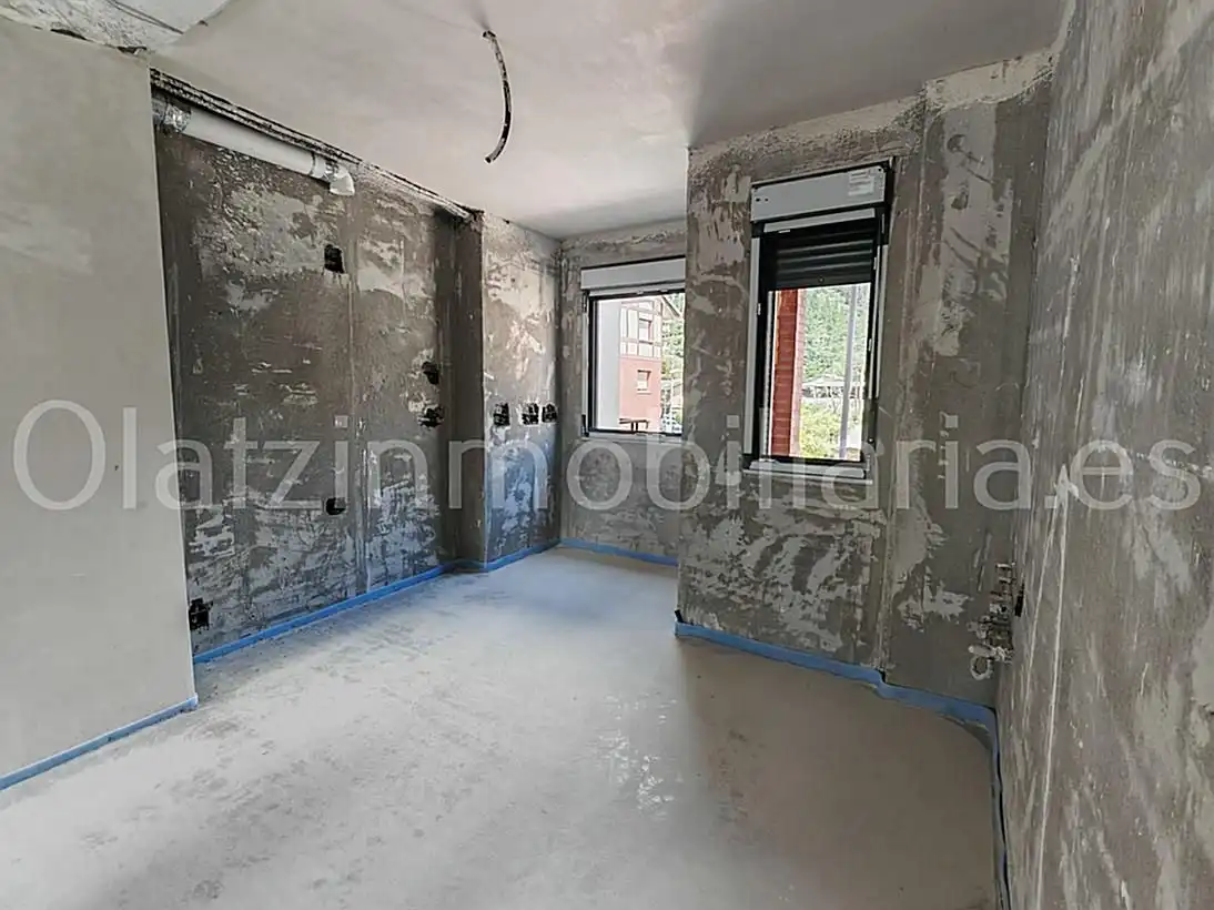 Bedroom of Flat for sale in Zalla   with Terrace and Storage room