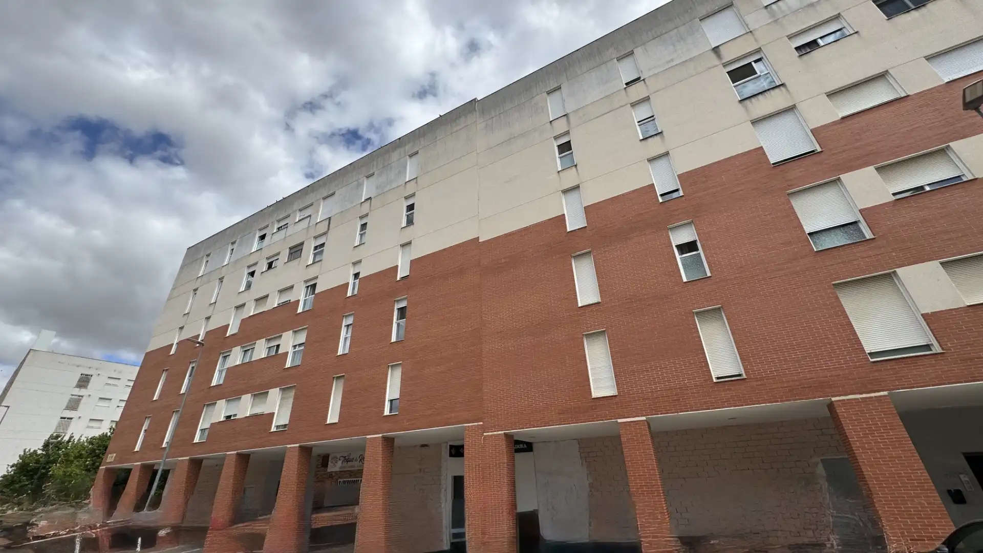 Vista exterior de Pis en venda en Badajoz amb Aire condicionat