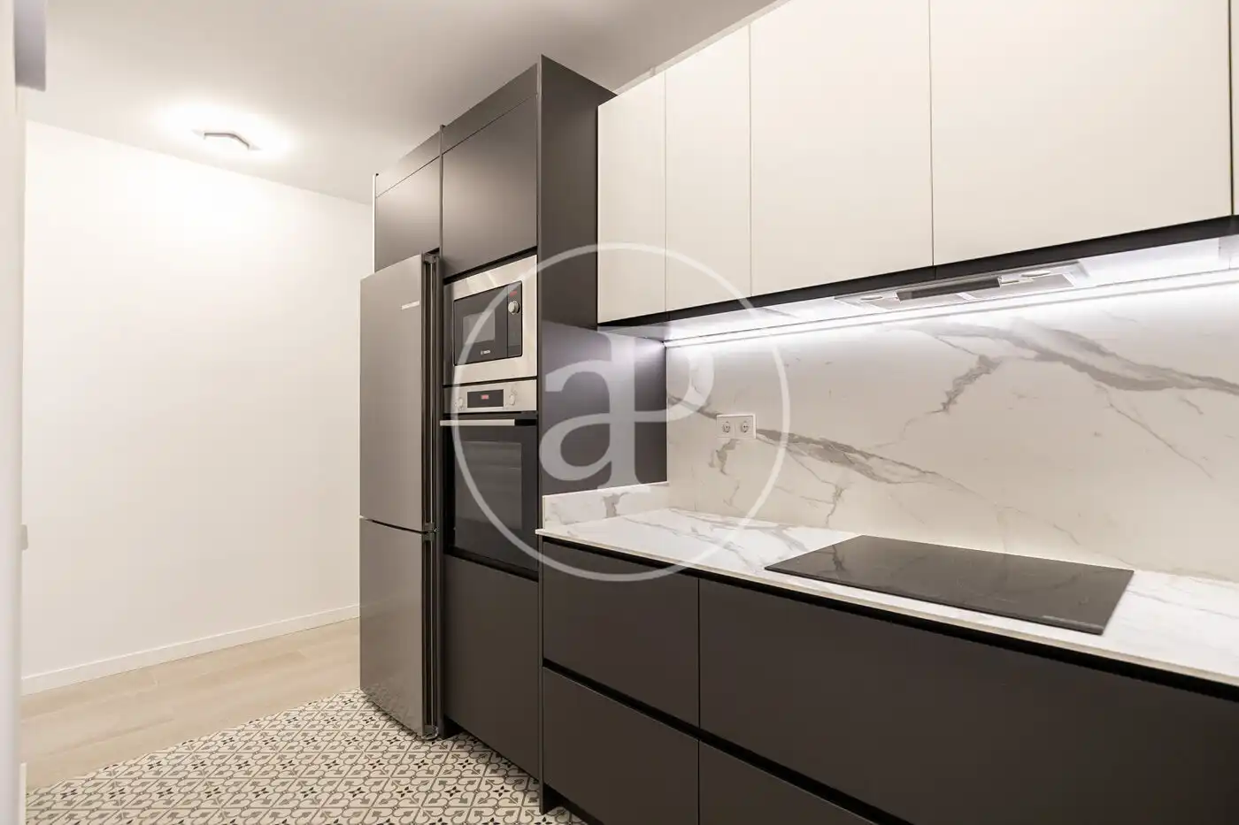 Küche von Wohnung zum Verkauf in Barcelona mit Klimaanlage, Heizung und Möbliert