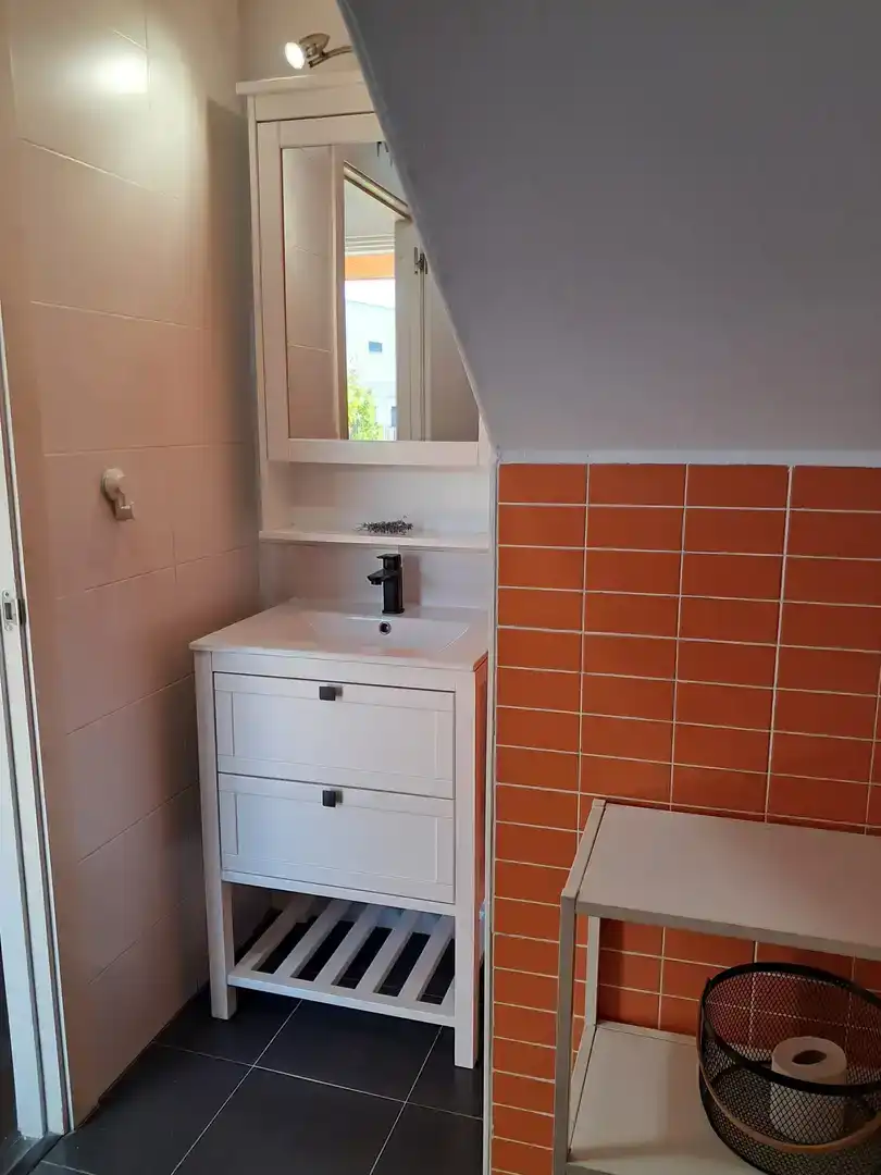 Badezimmer von Wohnung zur Miete in Torrejón de Ardoz mit Klimaanlage, Privatgarten und Parkett