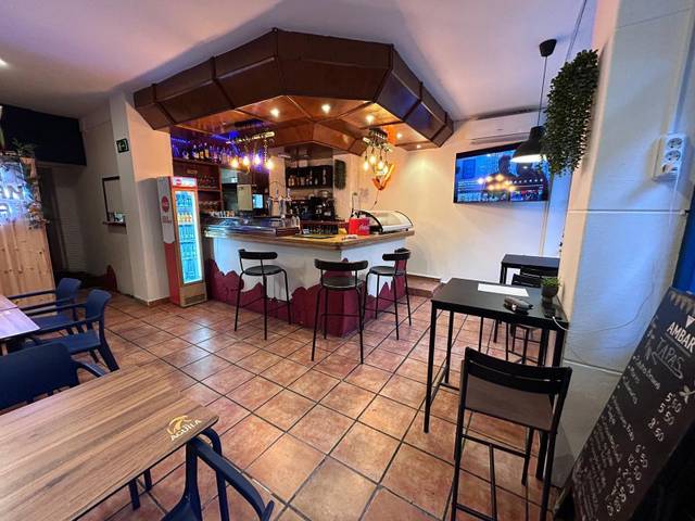 Local comercial en Alquiler en Calle LLOSA DE RANES en L'Amistat