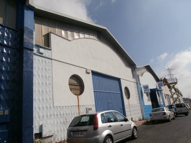 Nave industrial en Venta en C/ B (POLIGONO INDUSTRIAL EL RINCON) en Nuevo Parque - Los Rosales - Tráfico Pesado
