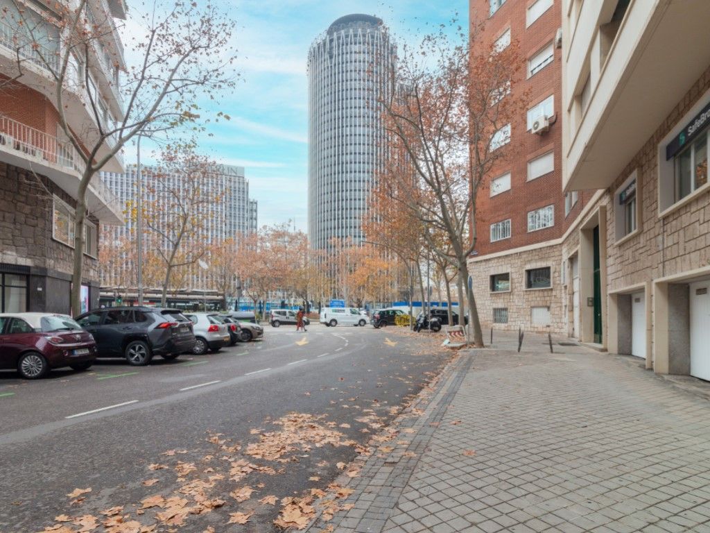 Vista exterior de Planta baixa en venda en  Madrid Capital