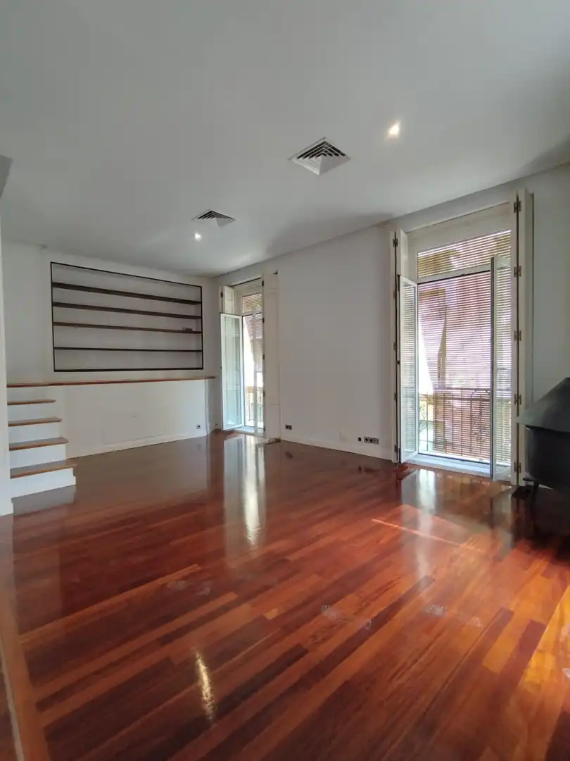 Living room of Flat for rent in Murcia  with Air Conditioner, Heating and Balcony