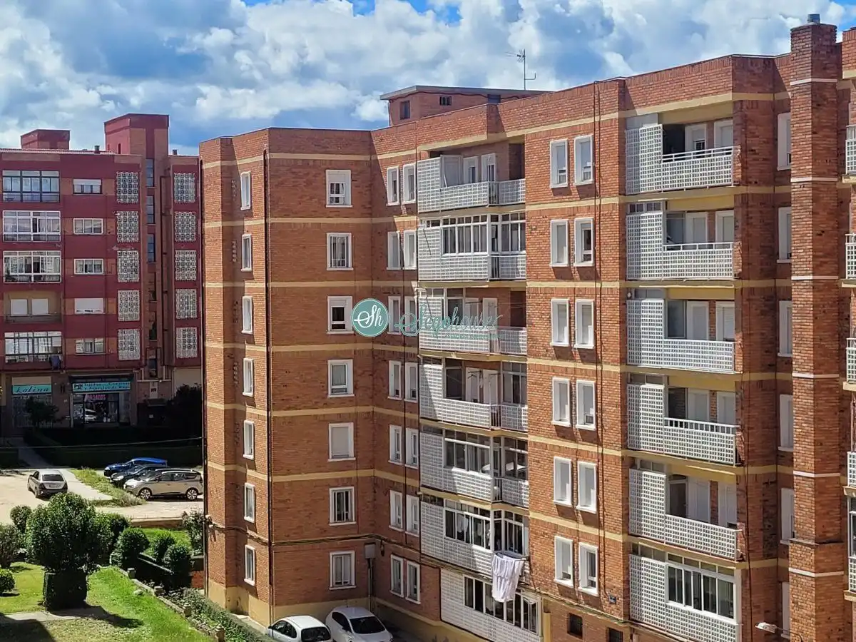 Vista exterior de Piso en venta en Segovia con Calefacción y Terraza