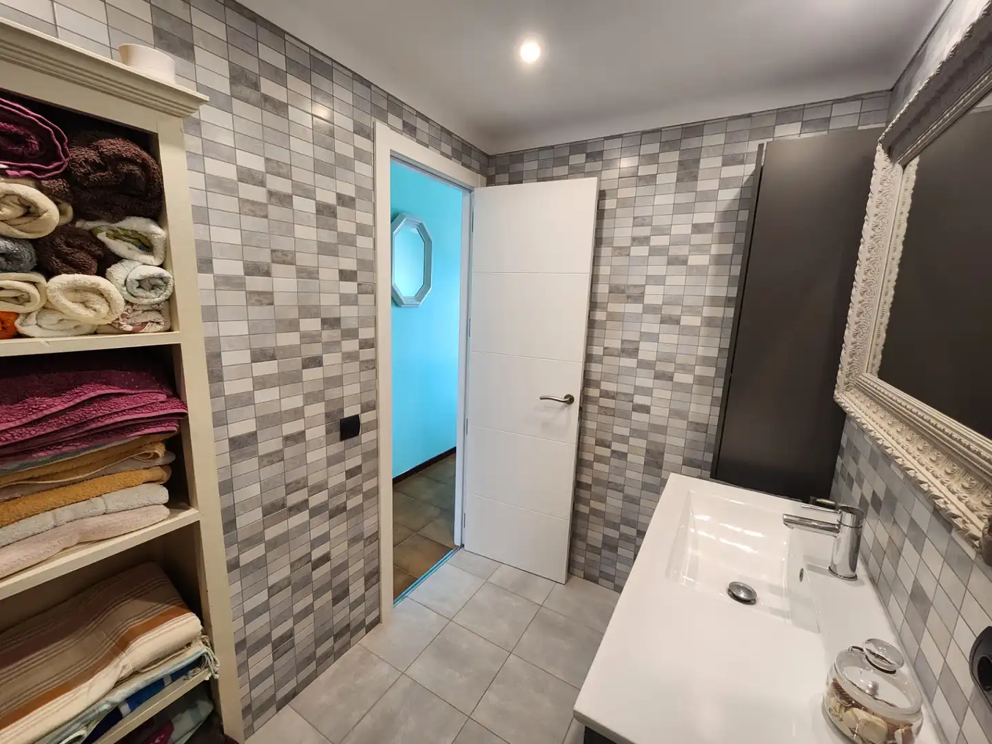 Baño de Apartamento en venta en Pals con Calefacción, Terraza y Amueblado