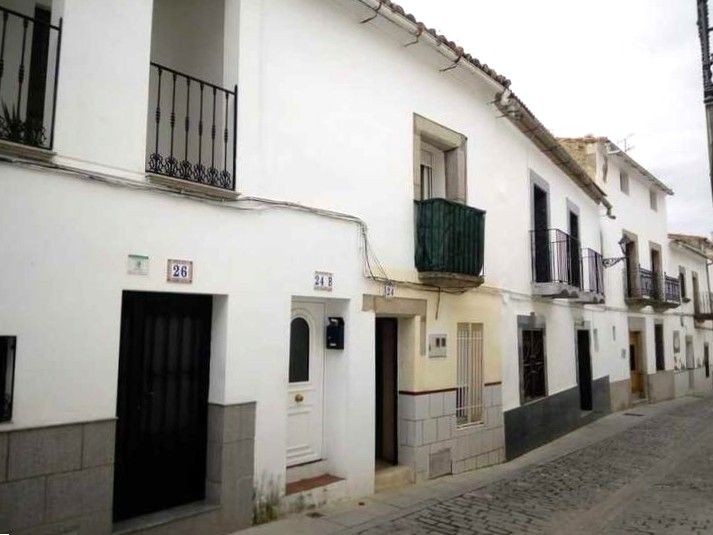 Casa adosada en venda a Granadera, Ceclavín