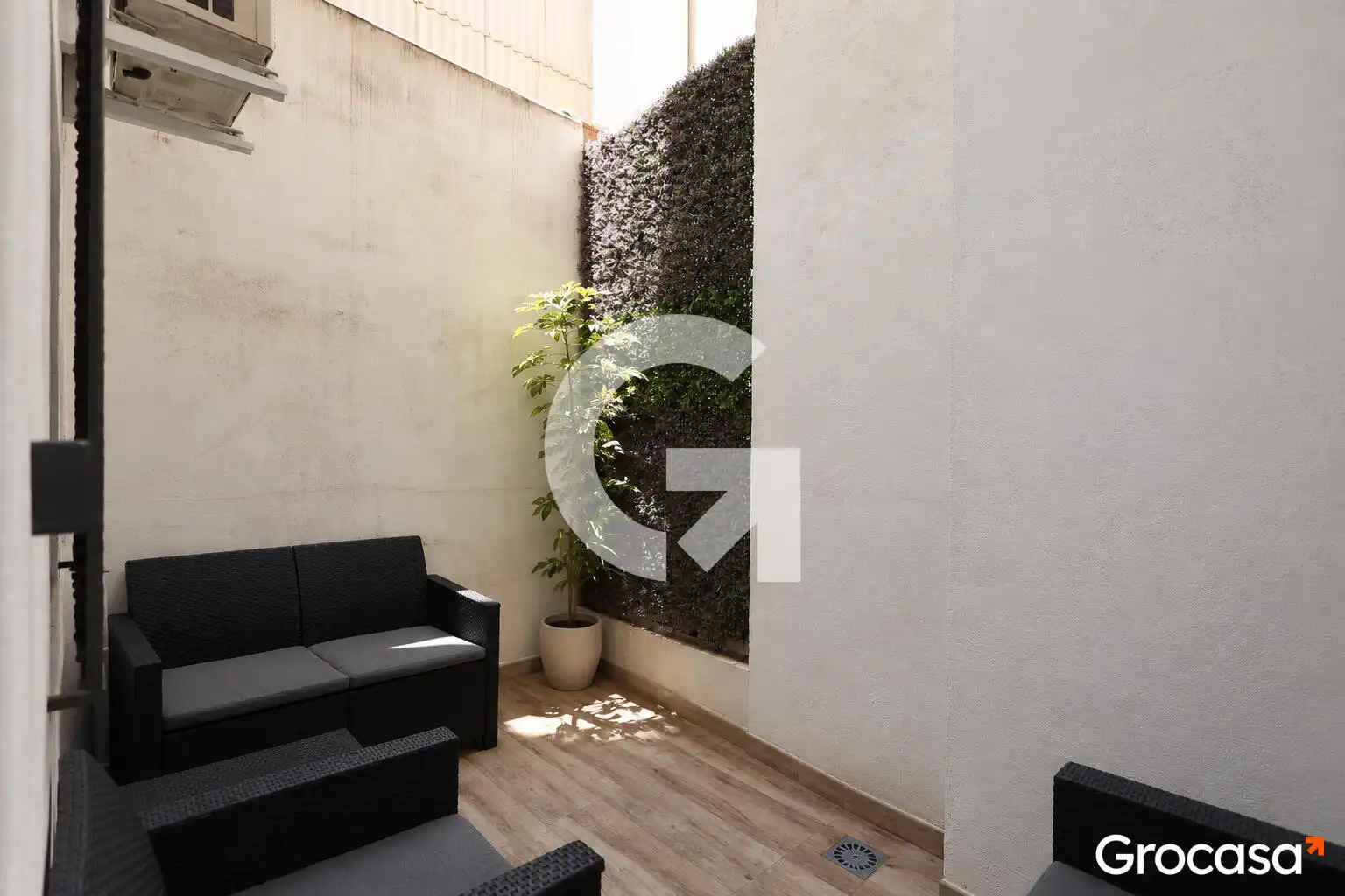 Terrace of Flat for sale in Santa Coloma de Gramenet  with Air Conditioner, Heating and Furnished