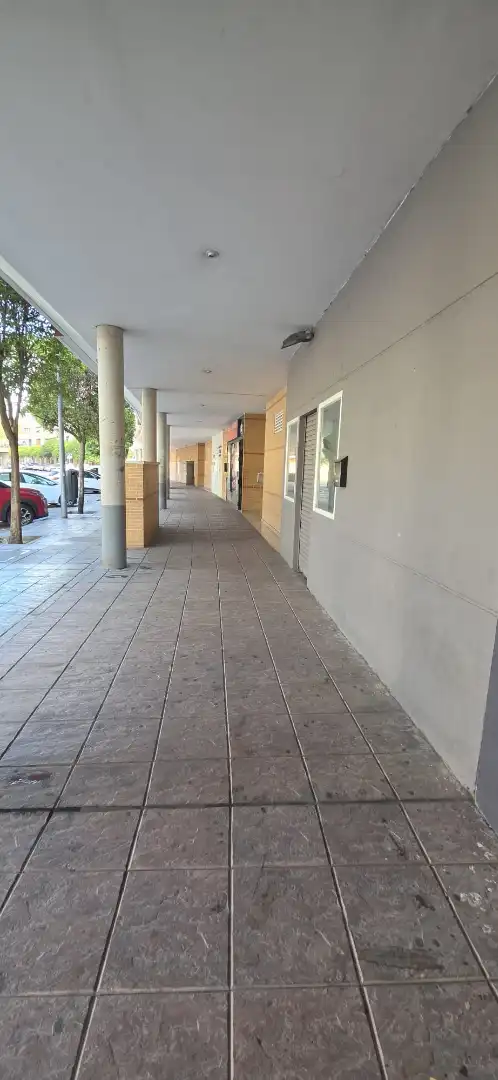 Vista exterior de Local en venta en Pinto con Aire acondicionado