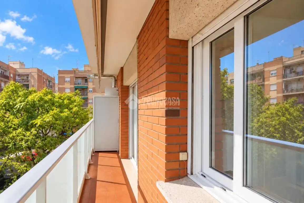 Piso con terraza en venta en Nou Barris, imagen 22