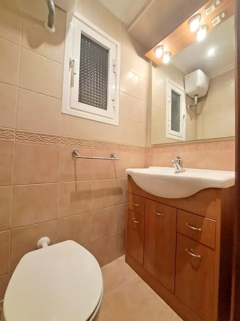 Bathroom of Flat for sale in Requena  with Heating, Parquet flooring and Terrace