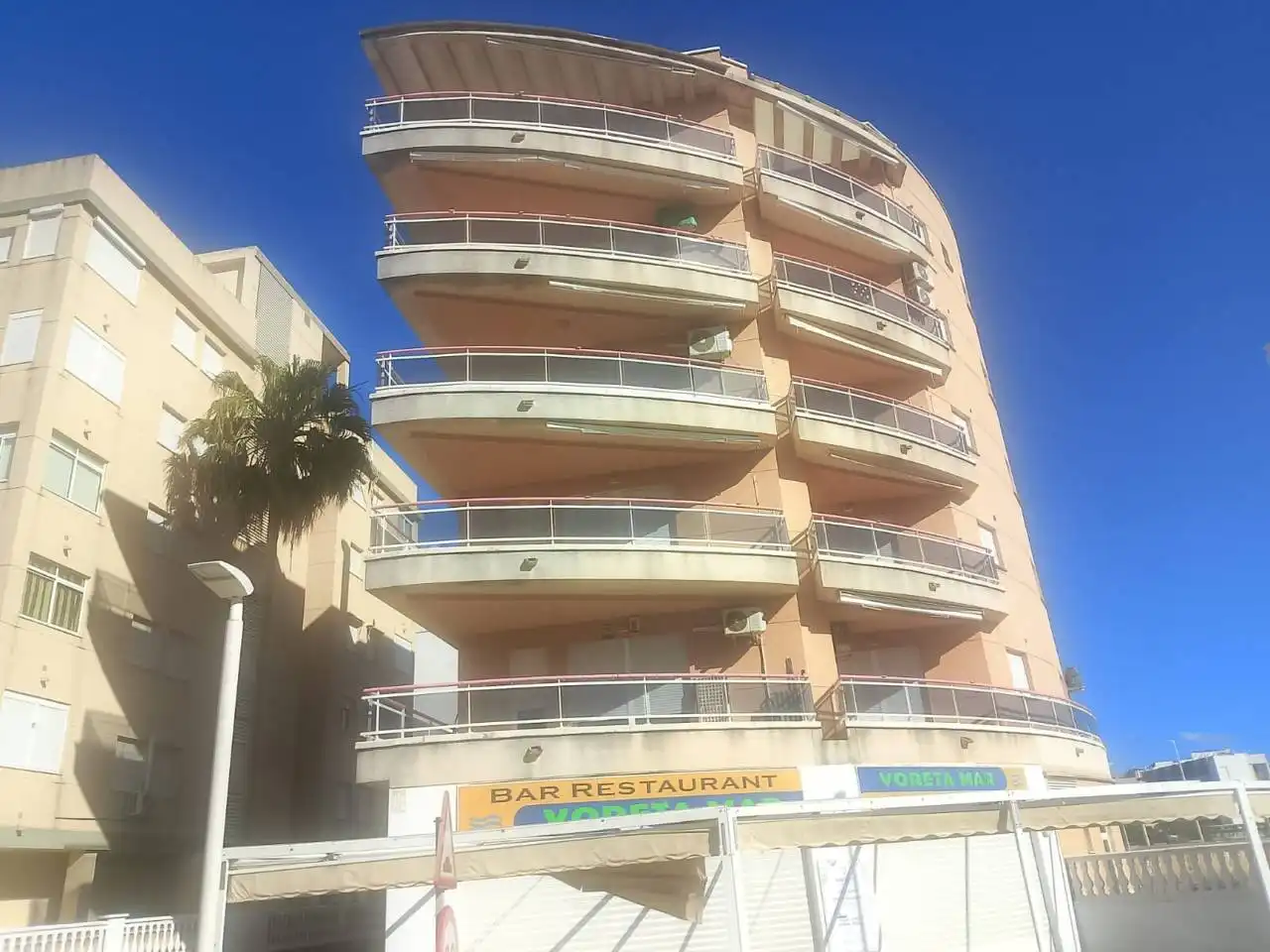 Vista exterior de Piso en venta en Guardamar de la Safor con Aire acondicionado, Terraza y Amueblado