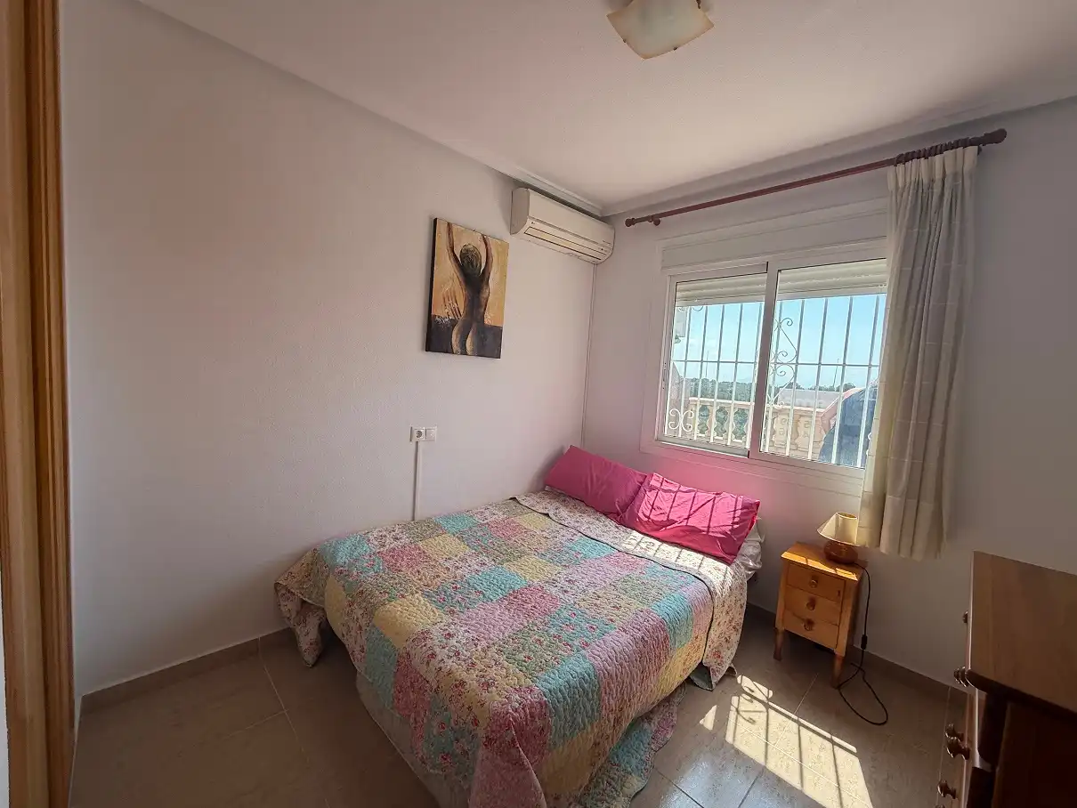 Habitación de Casa o chalet en venta en Santa Pola con Terraza, Amueblado y Horno