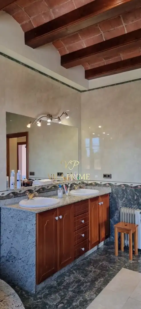 Badezimmer von Country house zum Verkauf in Mataró mit Klimaanlage, Heizung und Privatgarten