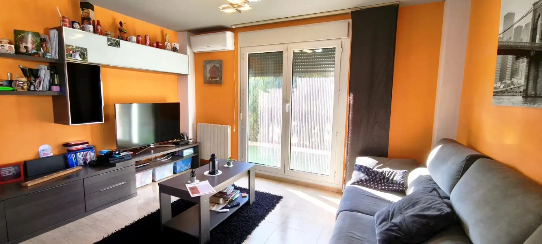 Sala de estar de Casa o chalet en venta en Pinseque con Aire acondicionado, Calefacción y Jardín privado
