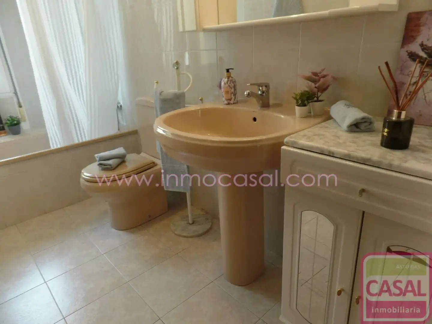 Bathroom of Flat for sale in Oviedo   with Heating, Storage room and Furnished
