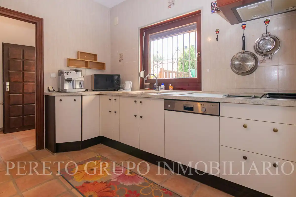 Detached house with pool for sale in El Montgó, imagen 14