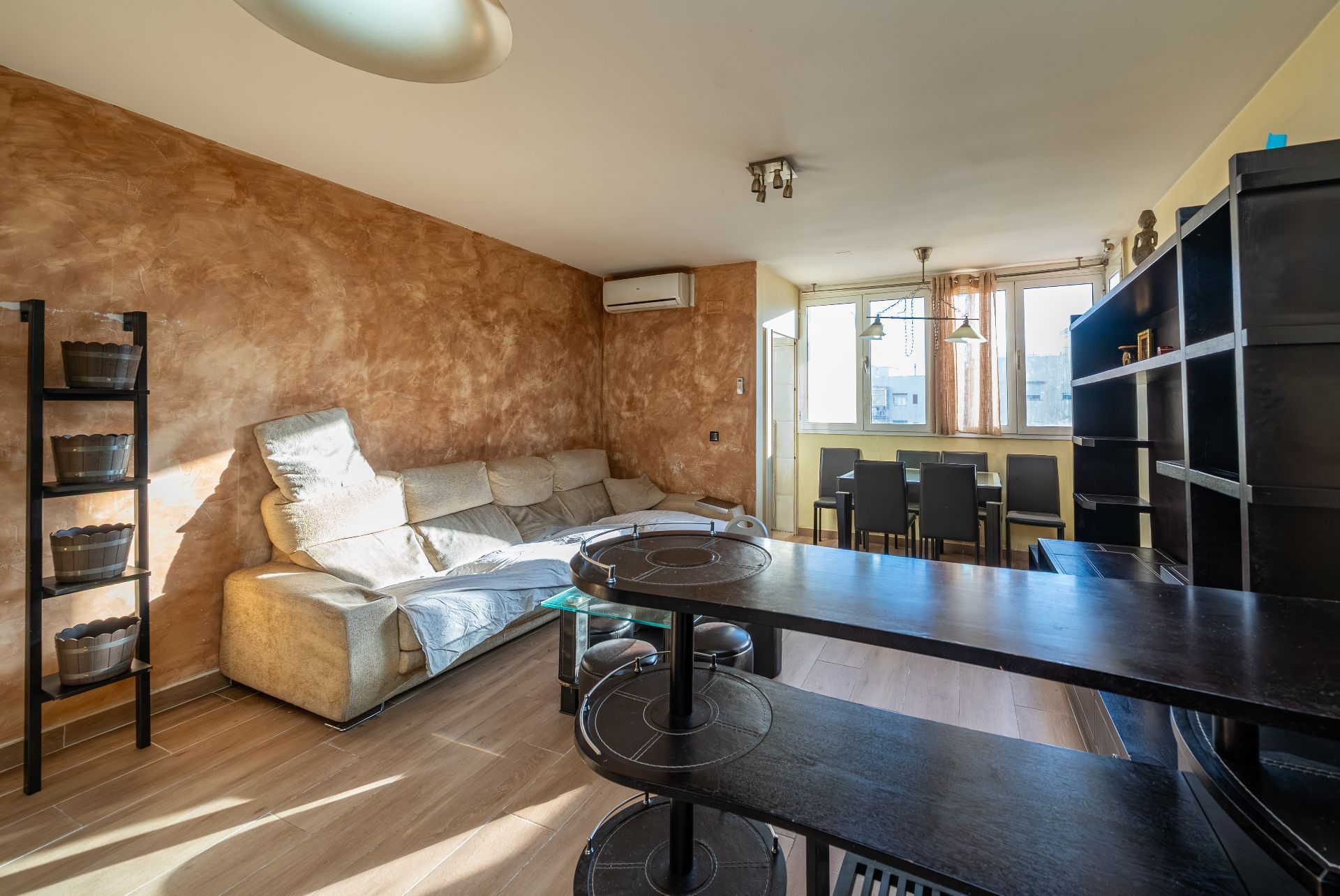 Sala d'estar de Pis en venda en Elche / Elx amb Aire condicionat i Moblat