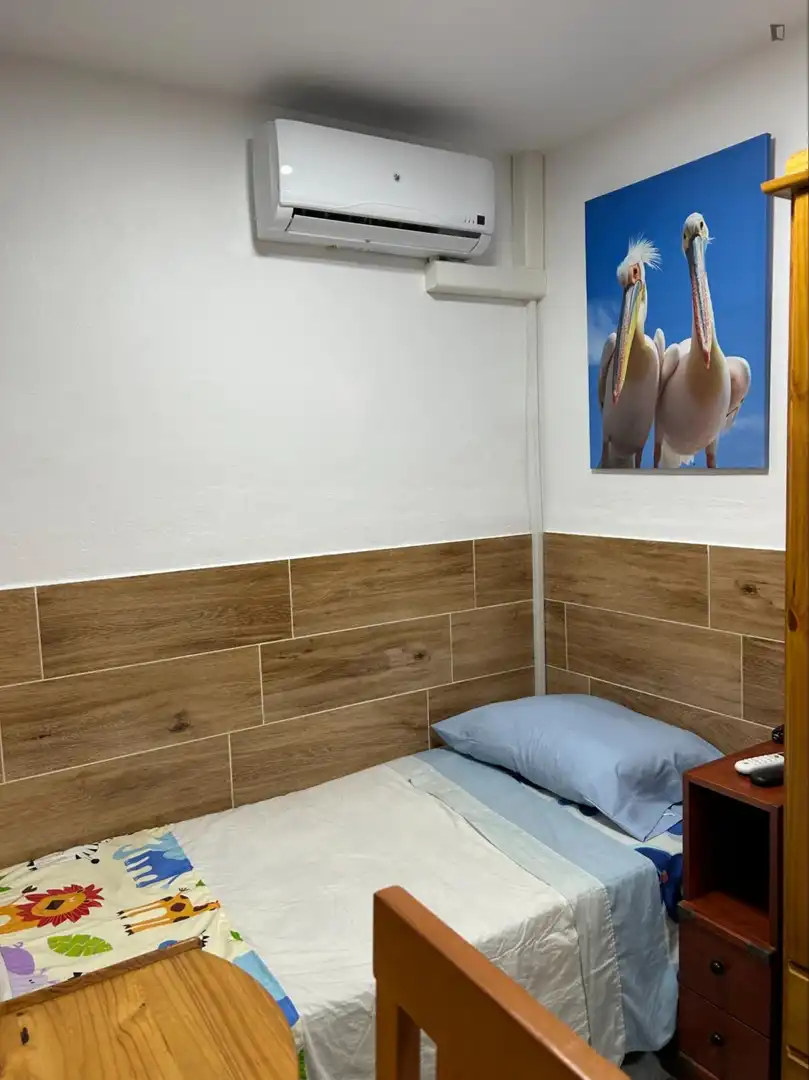 Schlafzimmer von Wohnung zur Miete in L'Hospitalet de Llobregat mit Klimaanlage, Heizung und Möbliert