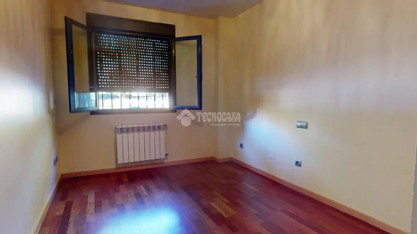 Bedroom of Flat for sale in Yebes