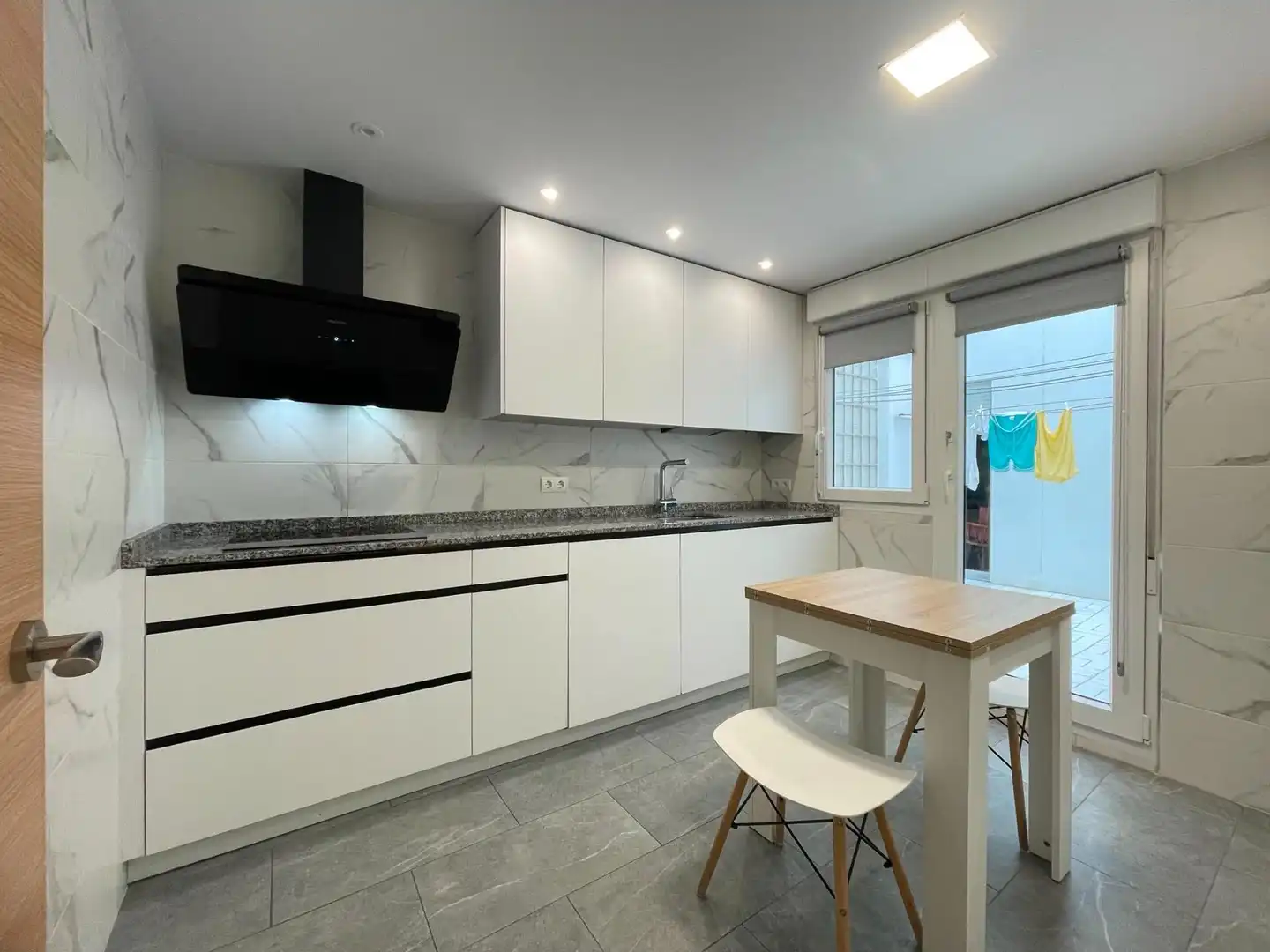 Cocina de Apartamento de alquiler en Ponferrada con Calefacción, Terraza y Trastero