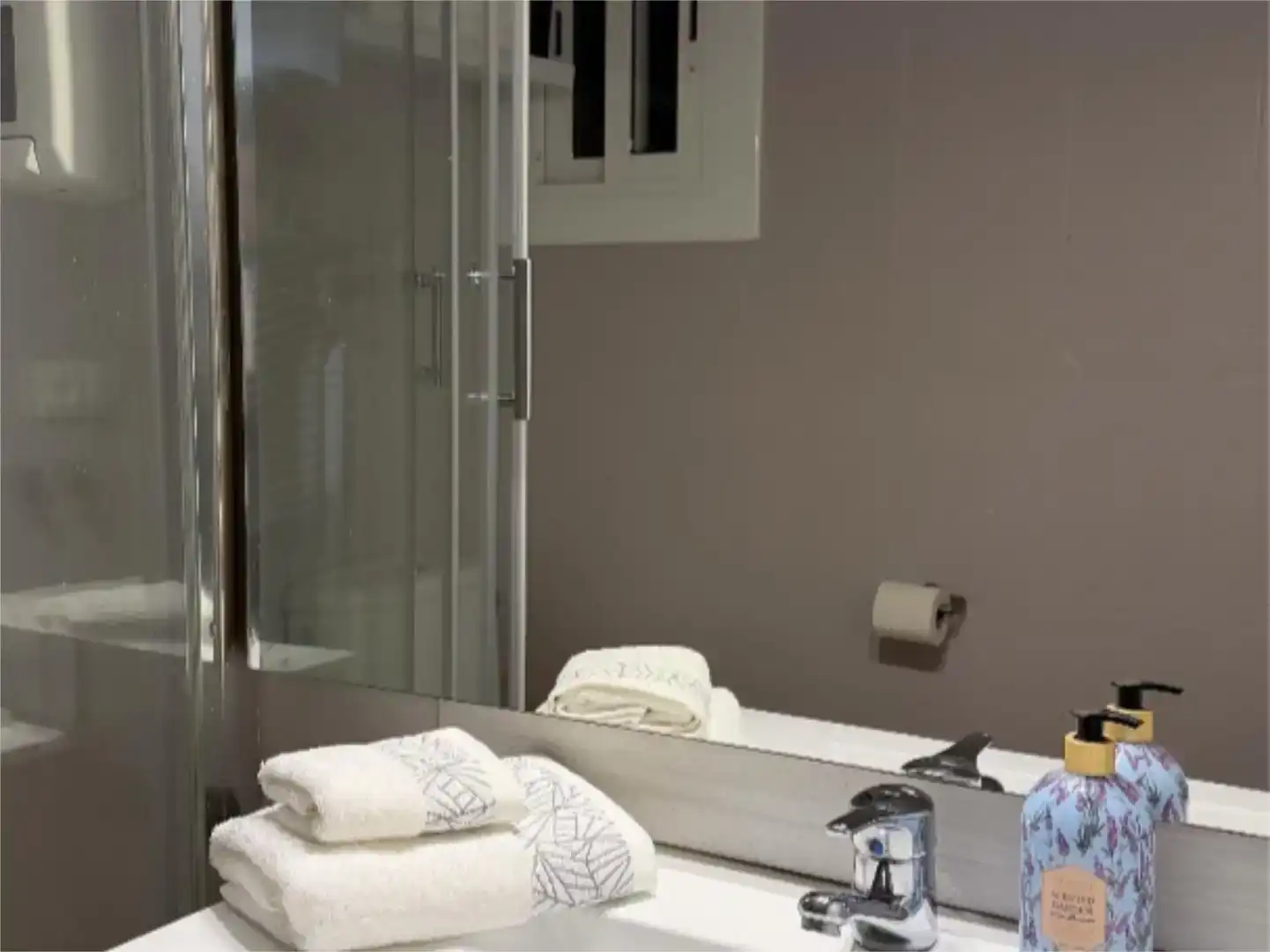 Badezimmer von Wohnungen zum Verkauf in Blanes mit Klimaanlage
