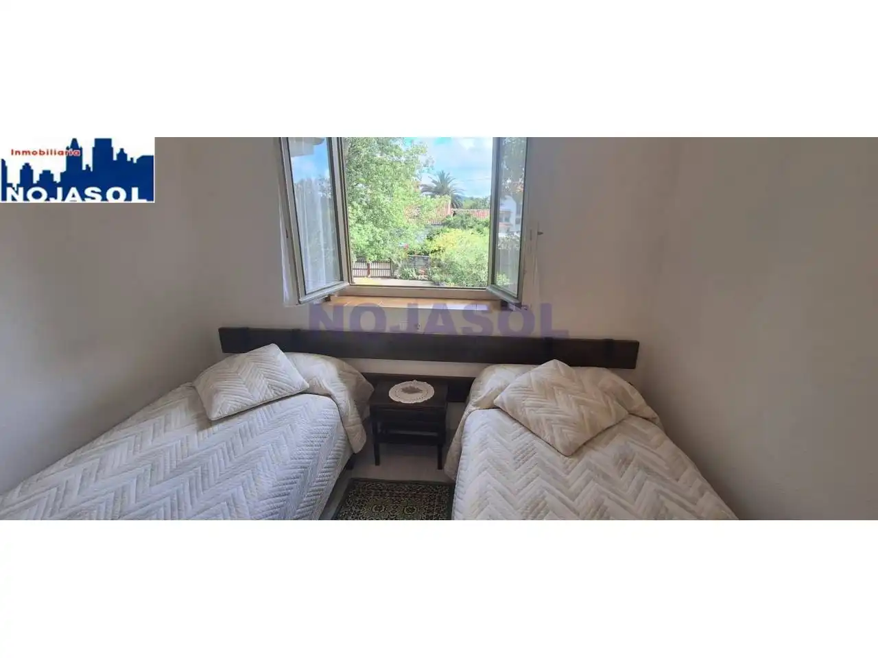 Dormitori de Casa o xalet de lloguer en Noja amb Jardí privat, Terrassa i Moblat