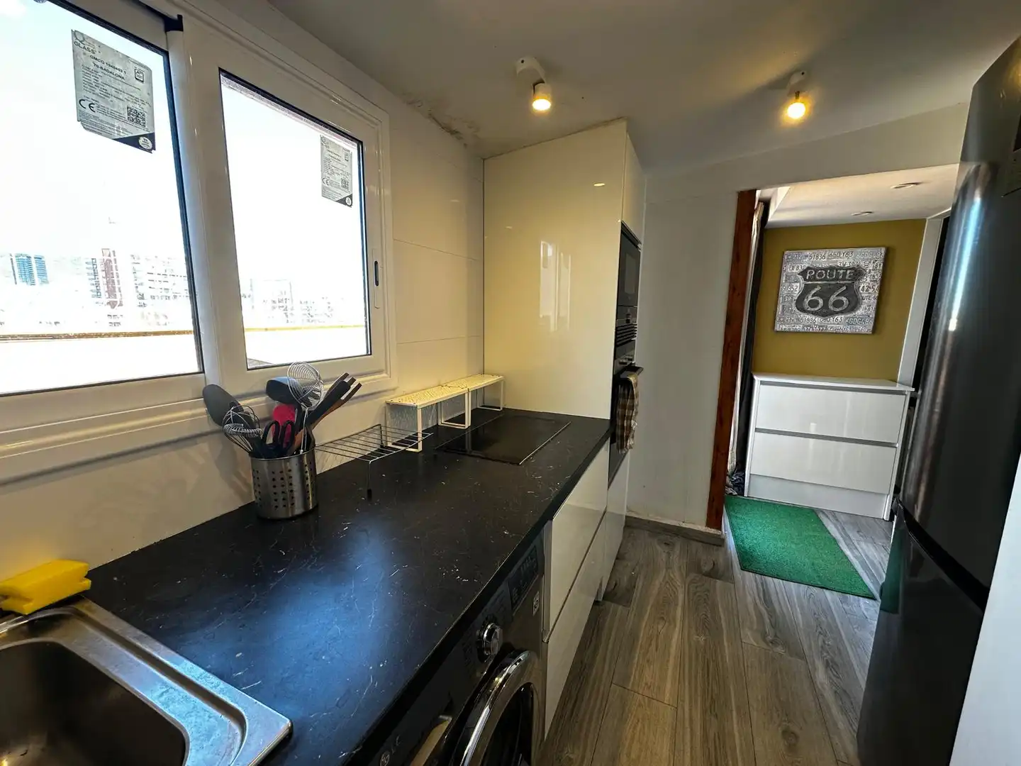 Cocina de Piso en venta en Barcelona con Terraza y Horno