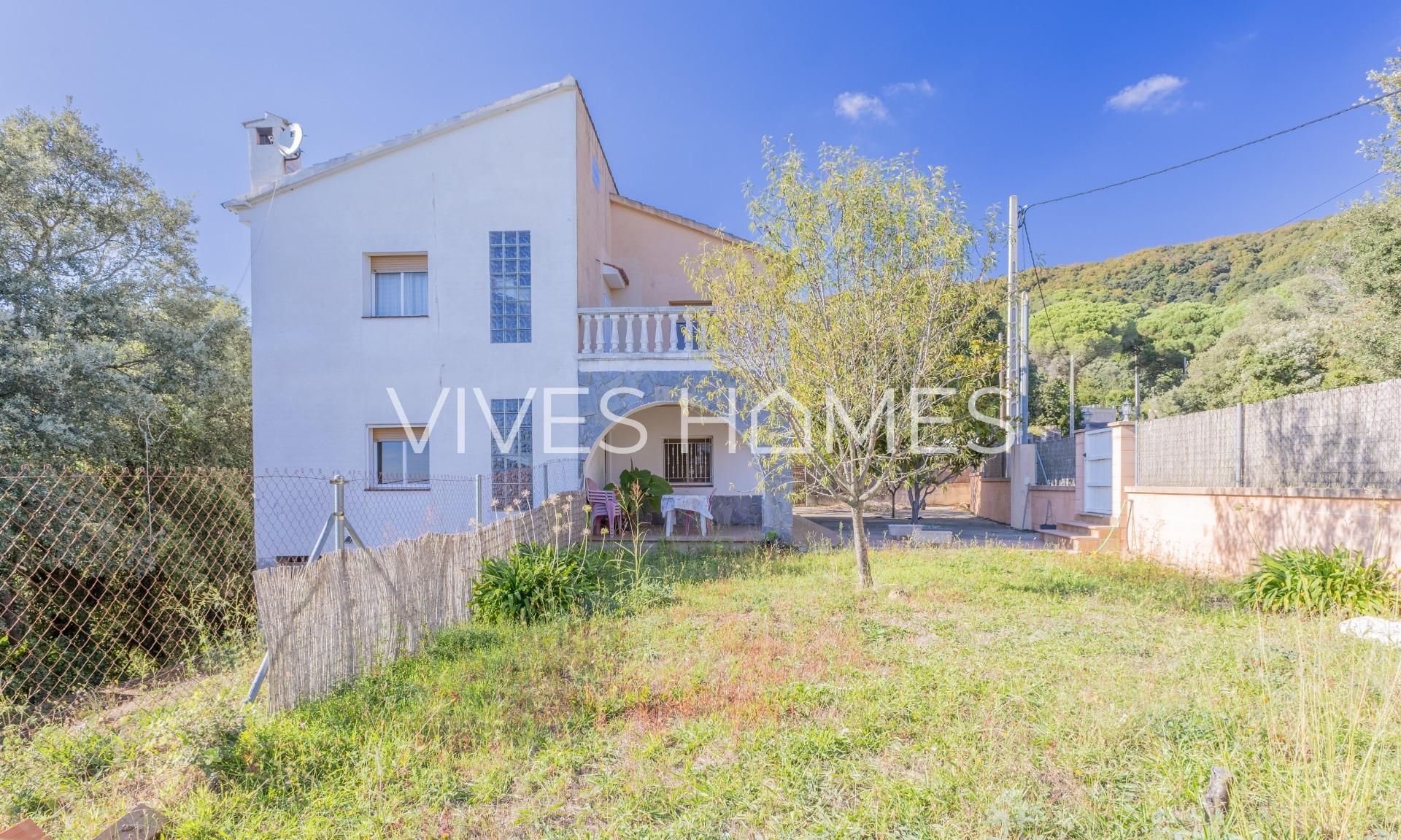 Vista exterior de Casa o xalet en venda en Sant Iscle de Vallalta amb Calefacció, Jardí privat i Terrassa