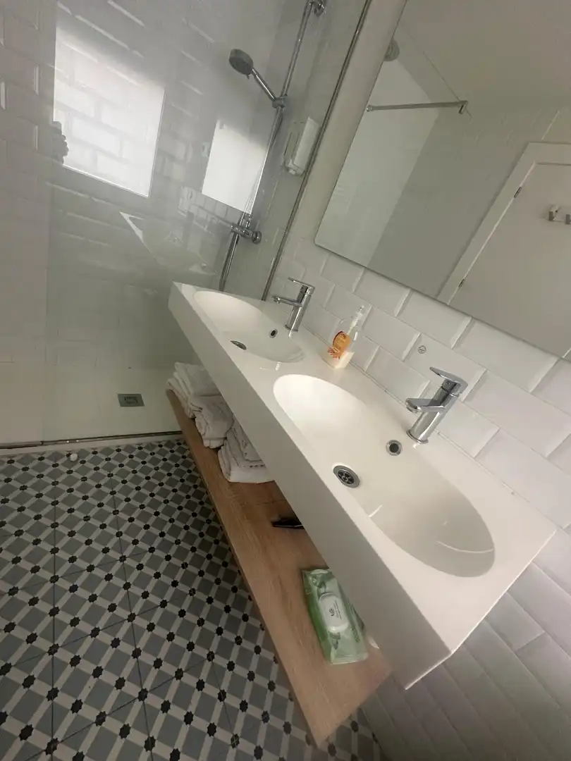 Baño de Piso en venta en León Capital  con Calefacción, Amueblado y TV