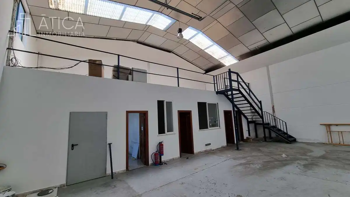Nau industrial de lloguer a Villares de la Reina, imagen 2