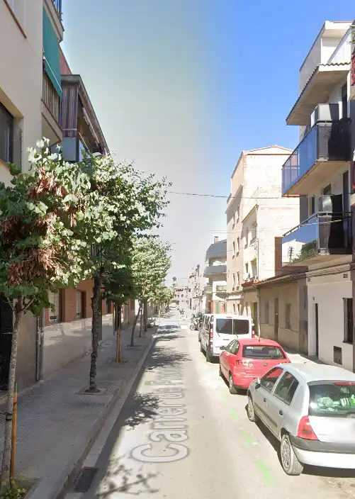 Vista exterior de Pis en venda en Cornellà de Llobregat