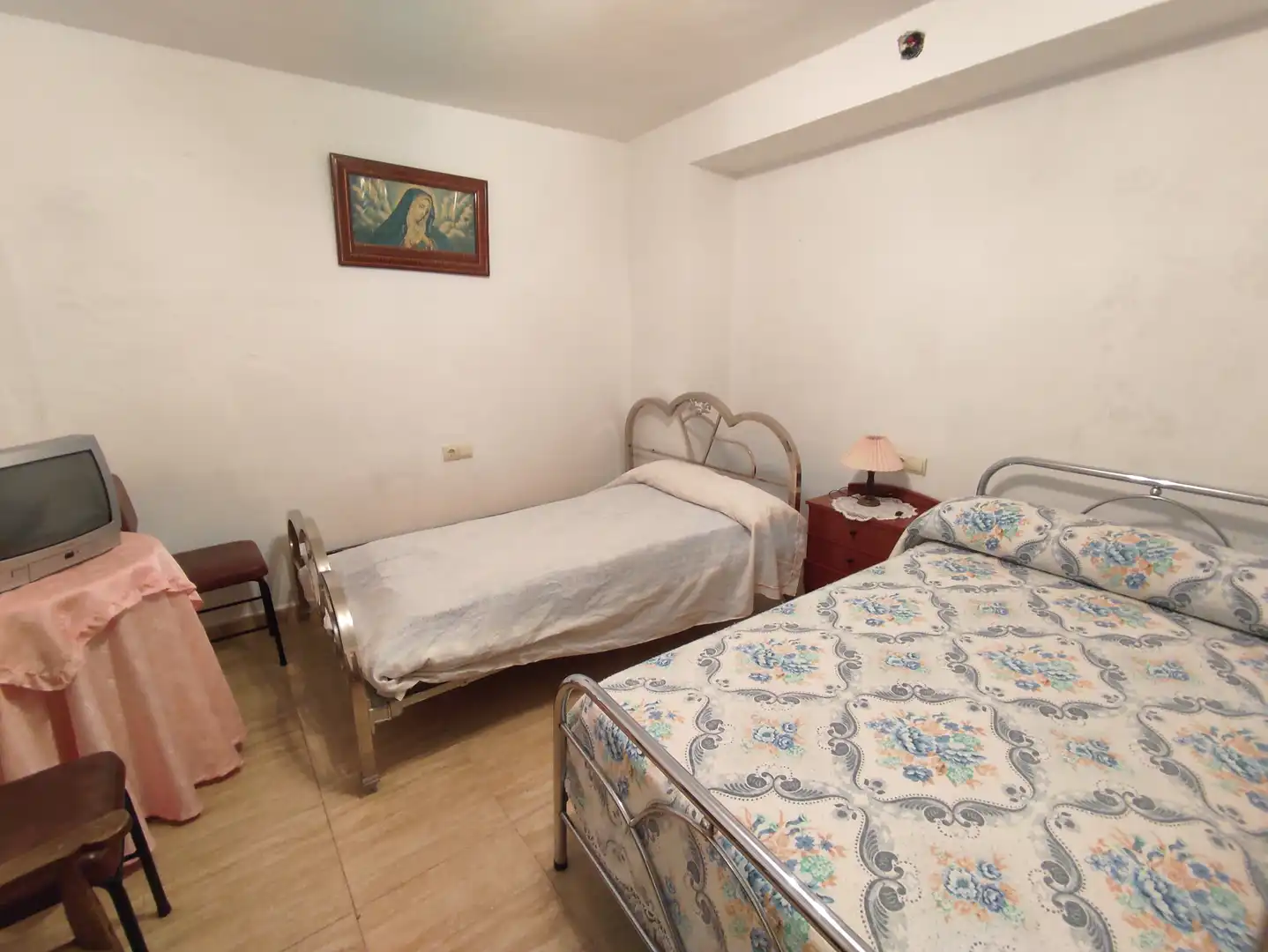 Dormitori de Casa o xalet en venda en Iznájar amb Moblat