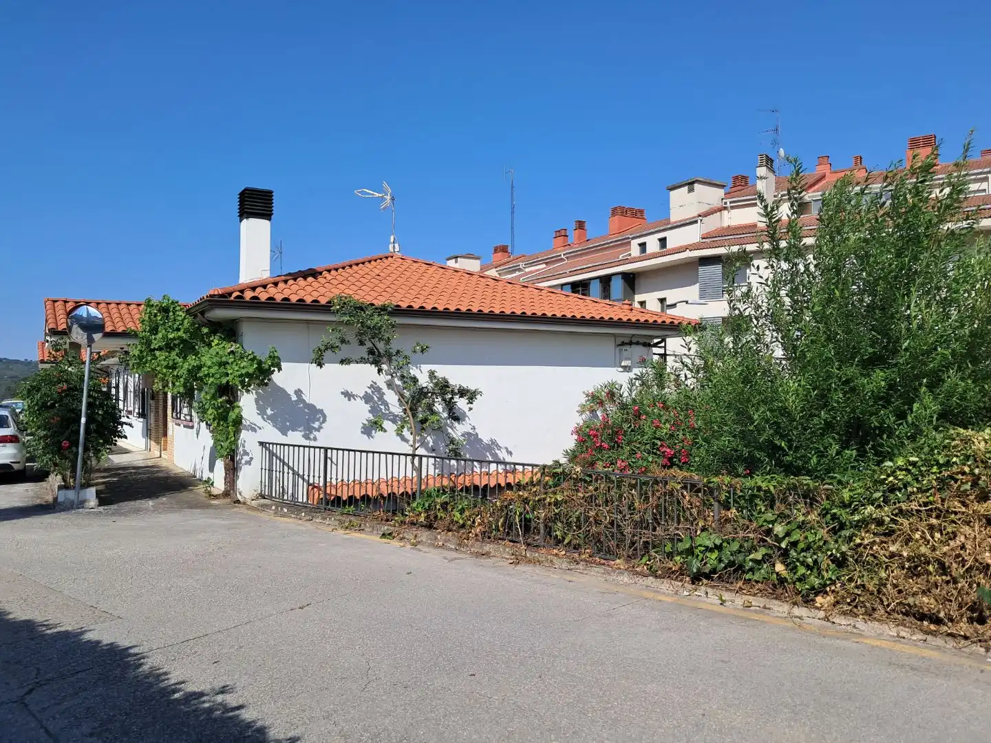 Vista exterior de Casa o xalet en venda en Ayegui / Aiegi amb Balcó