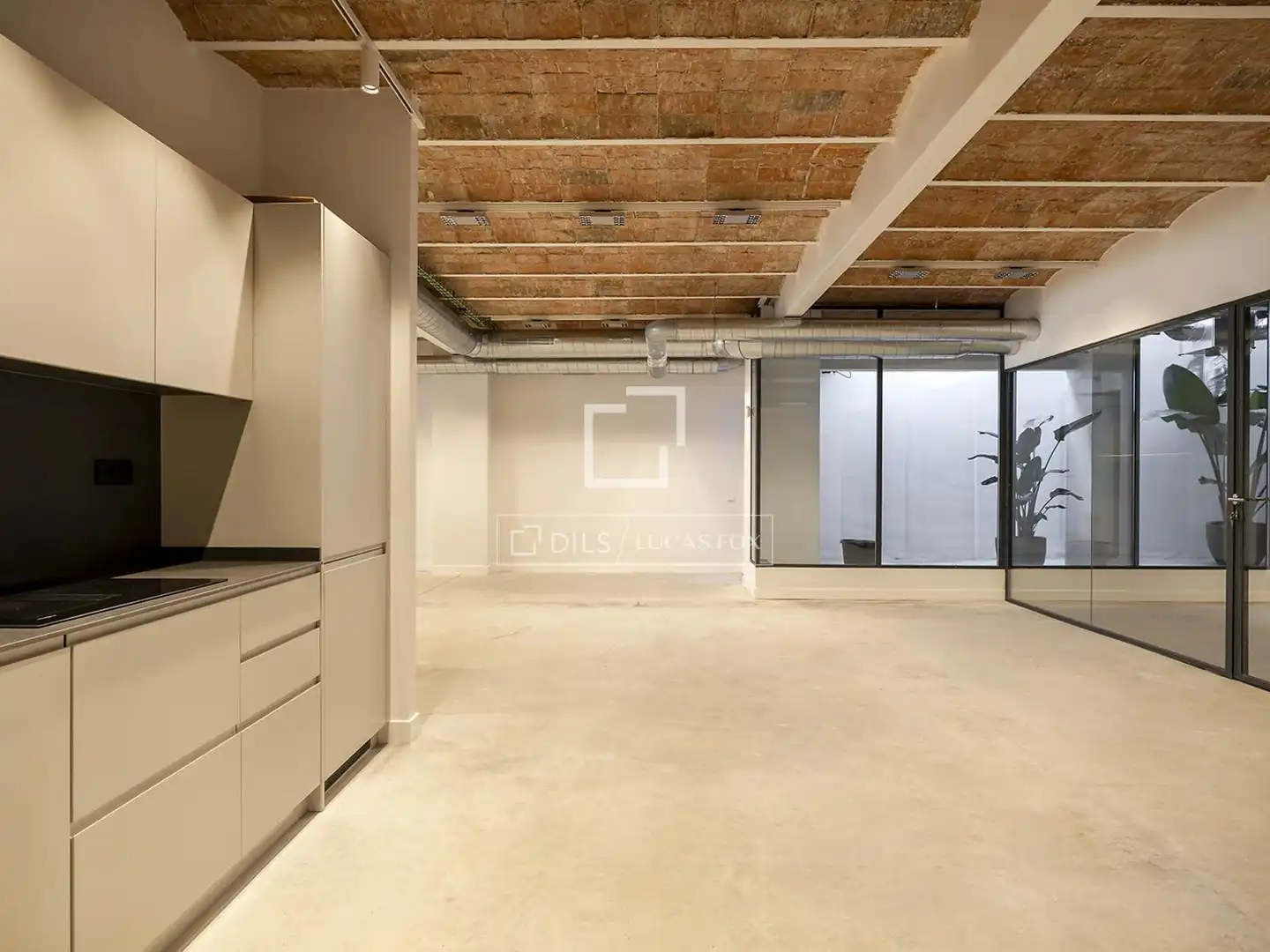 Loft zum Verkauf in Barcelona mit Klimaanlage und Heizung