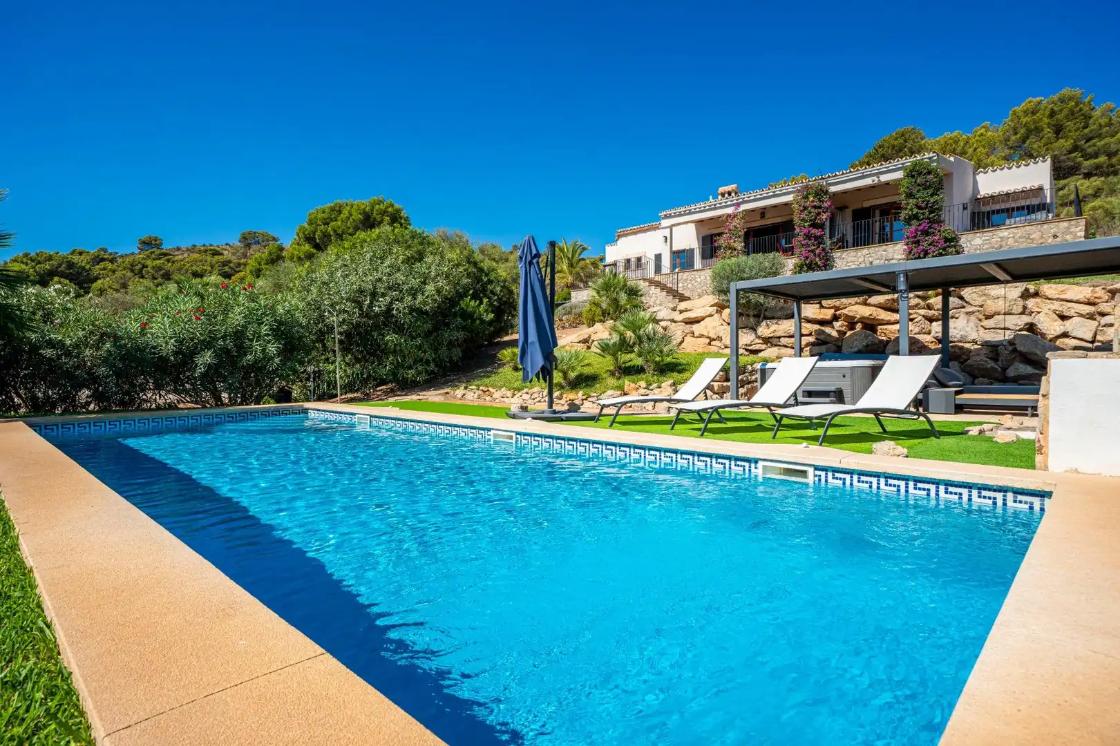 Piscina de Finca rústica en venta en Font de Sa Cala