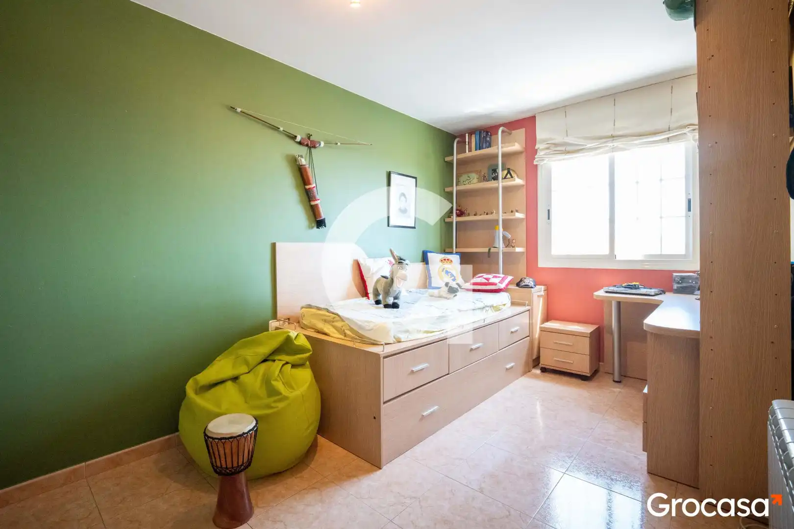 Habitación de Casa adosada en venta en Mataró con Aire acondicionado, Calefacción y Jardín privado
