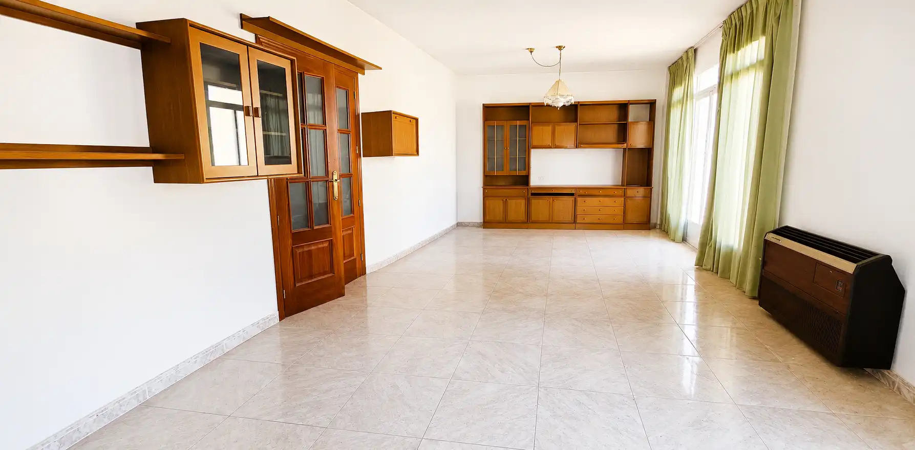 Sala de estar de Casa adosada en venta en Totana con Terraza, Trastero y Amueblado