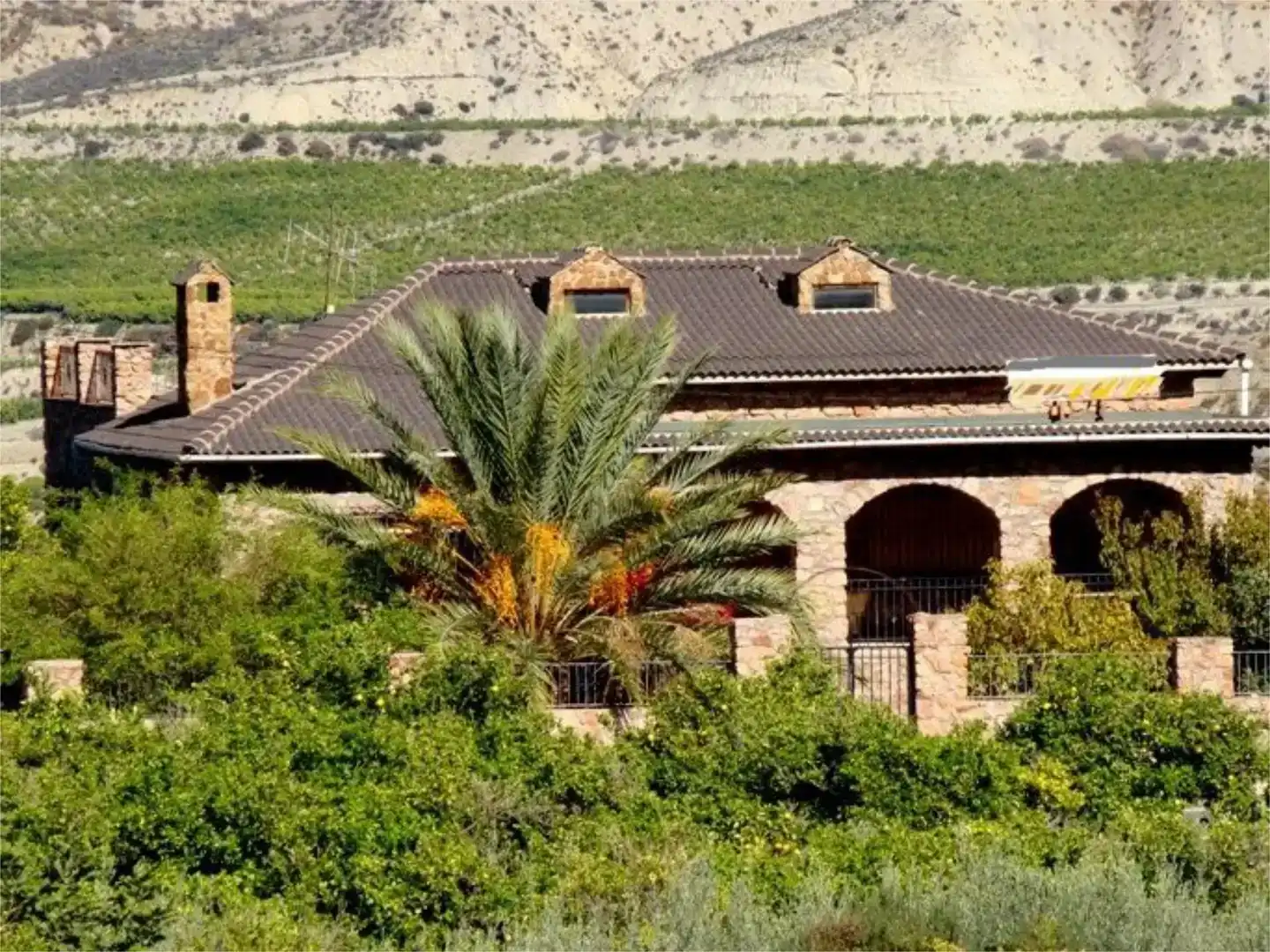 Vista exterior de Casa o xalet en venda en Íllar amb Jardí privat, Traster i Piscina