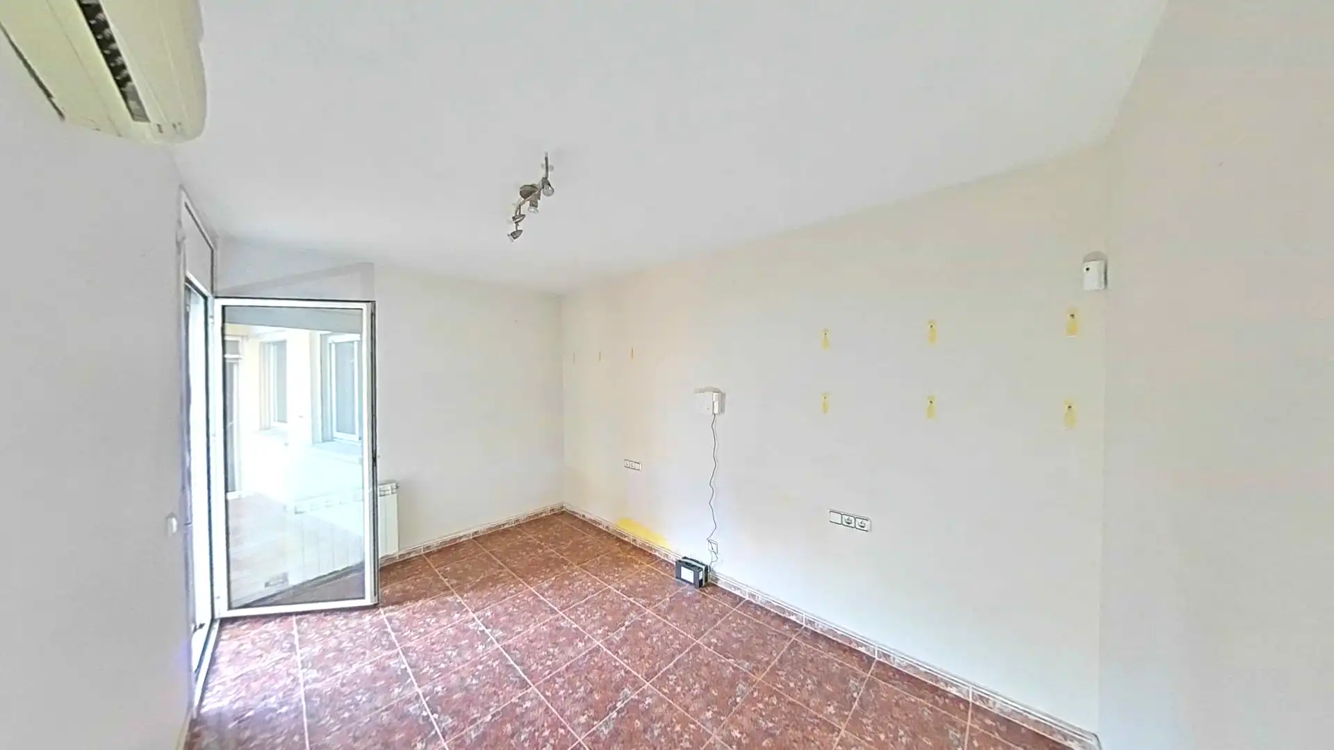 Wohnung zum Verkauf in Vilafranca del Penedès mit Heizung, Terrasse und Abstellraum