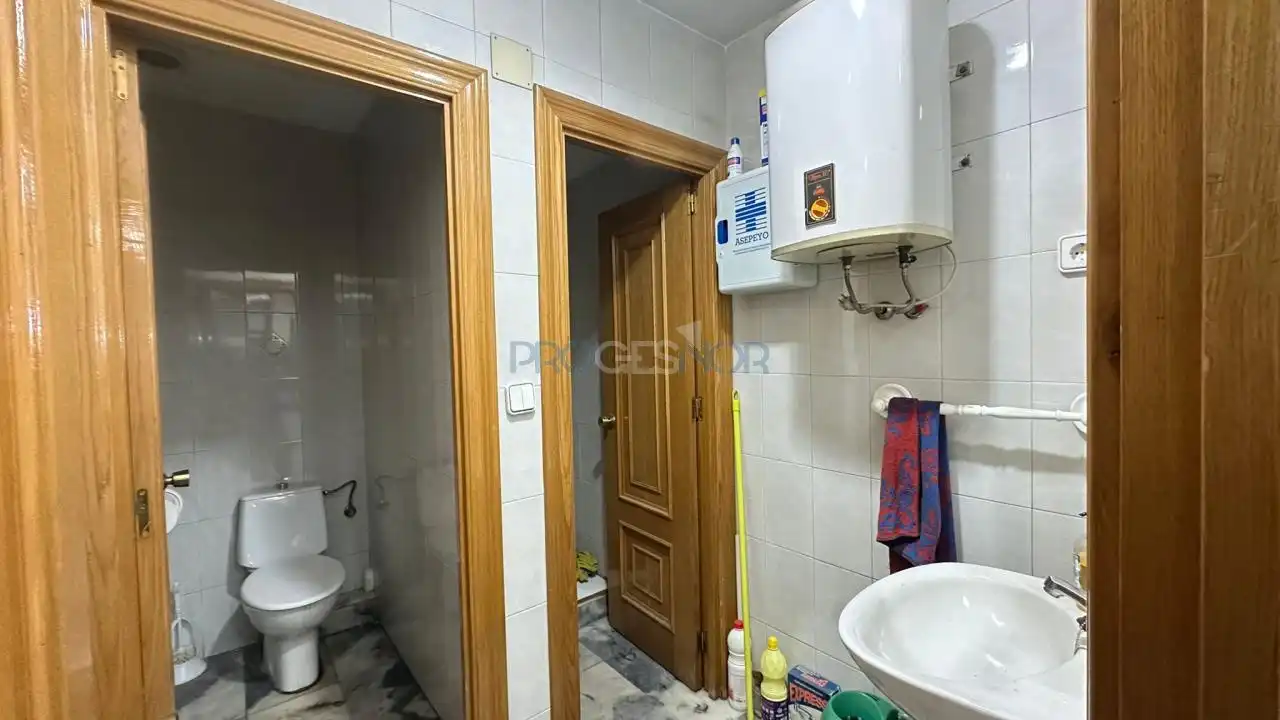 Local comercial en venda a Avenida San Mamés, imagen 3