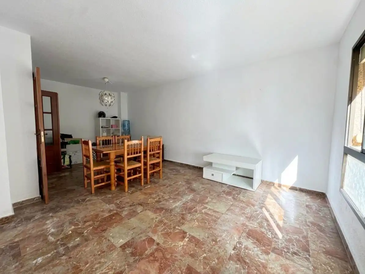 Menjador de Pis en venda en Torrox amb Terrassa i Moblat