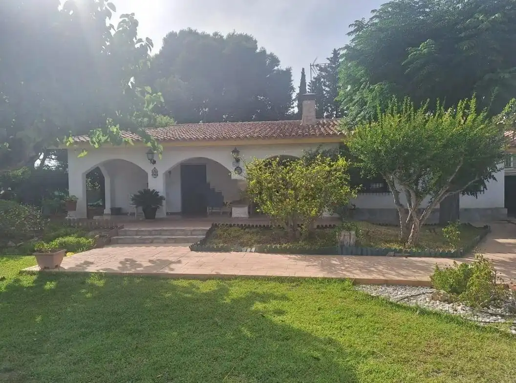 Vista exterior de Casa o xalet de lloguer en Alicante / Alacant amb Aire condicionat, Jardí privat i Terrassa