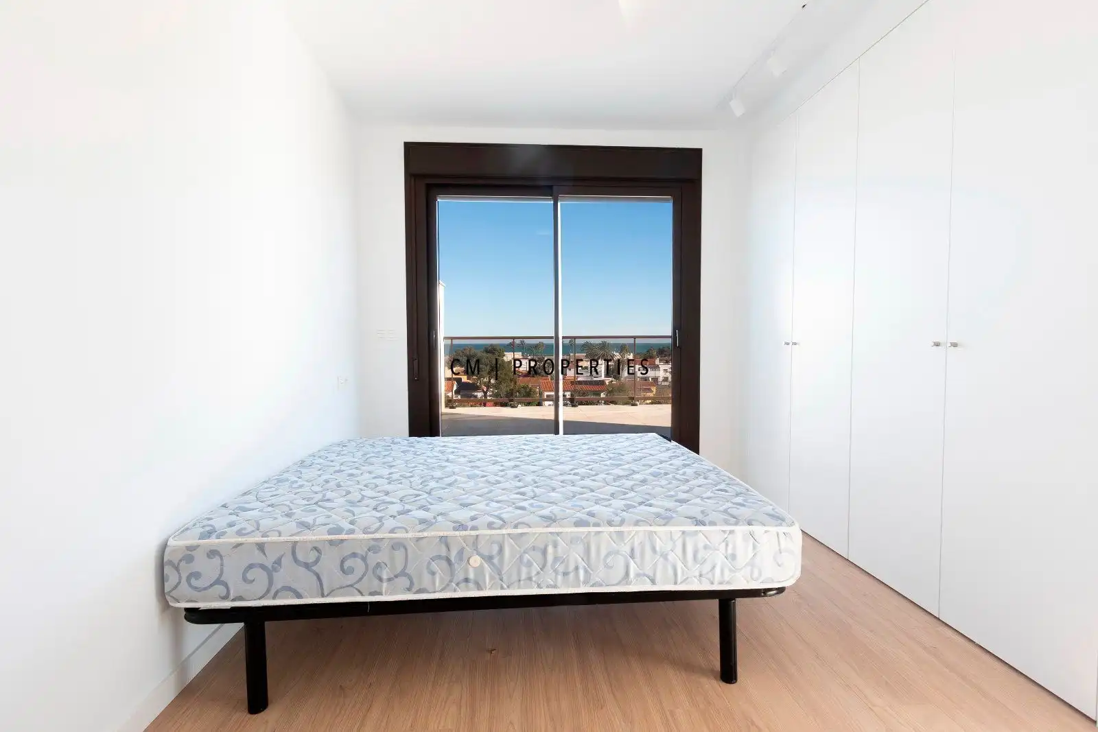 Bedroom of Attic for rent in Sagunto / Sagunt  with Air Conditioner, Heating and Parquet flooring