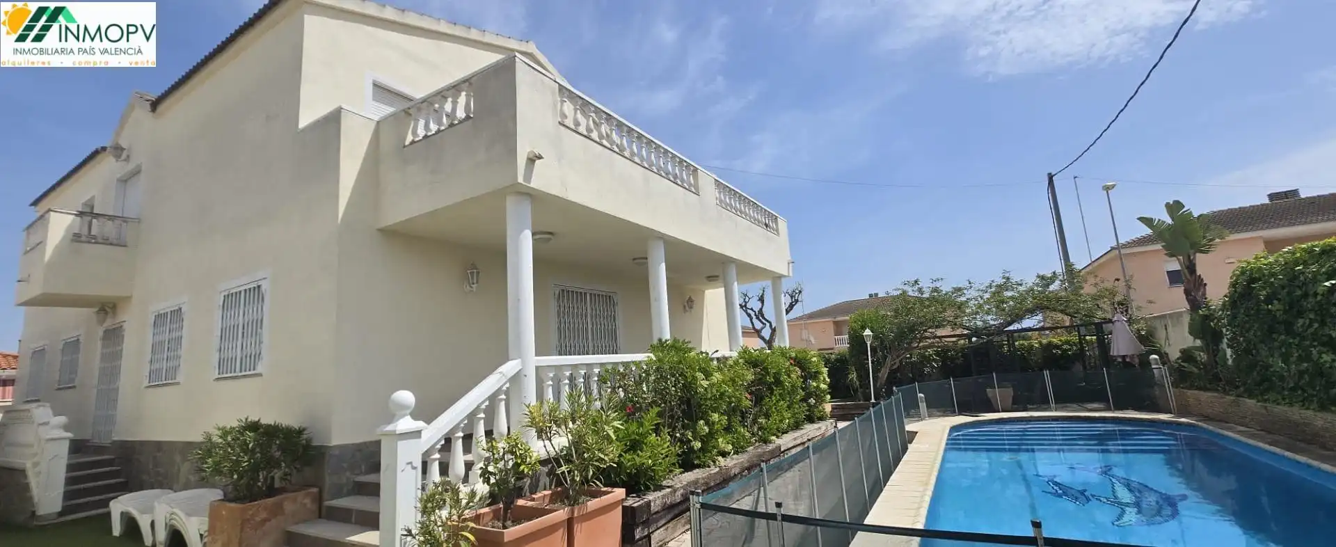 Vista exterior de Casa o xalet en venda en Vinaròs amb Calefacció, Jardí privat i Terrassa