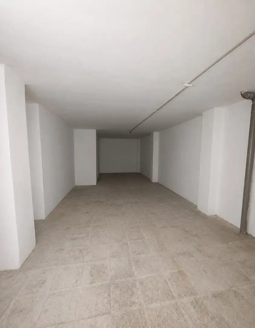 Business premises for sale in Diagonal - Colomeres, imagen 4
