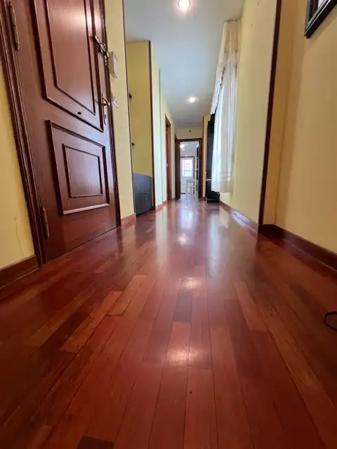 Piso en venta en A Coruña Capital  con Calefacción, Parquet y Terraza