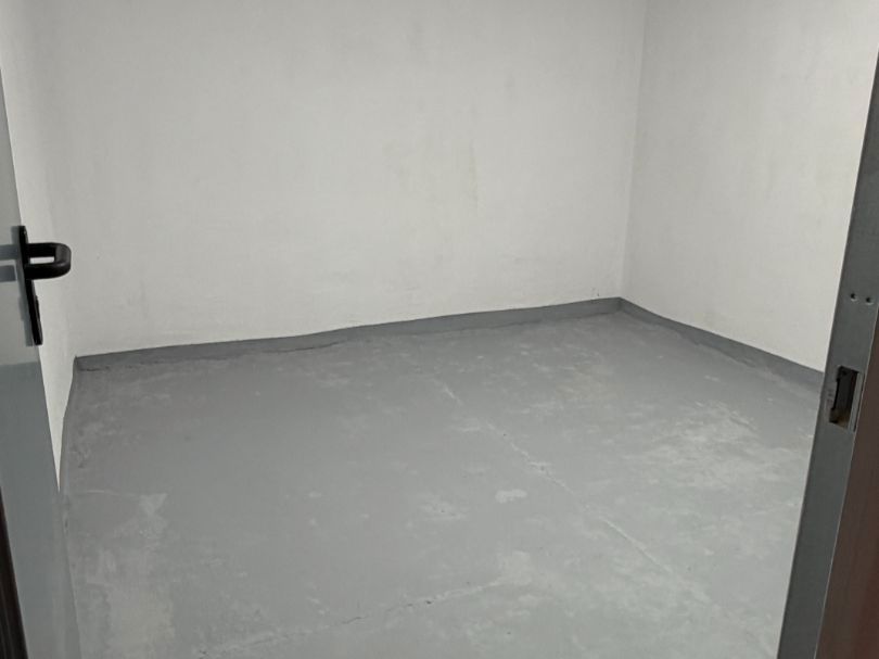 Traster de lloguer en  Granada Capital