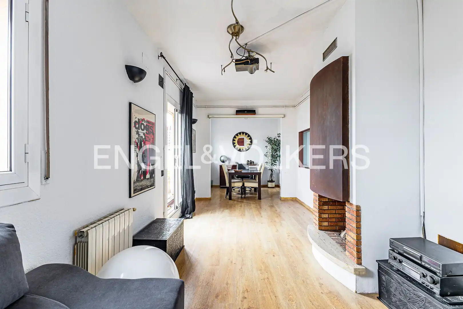 Wohnzimmer von Dachboden zum Verkauf in Barcelona mit Heizung, Parkett und Terrasse