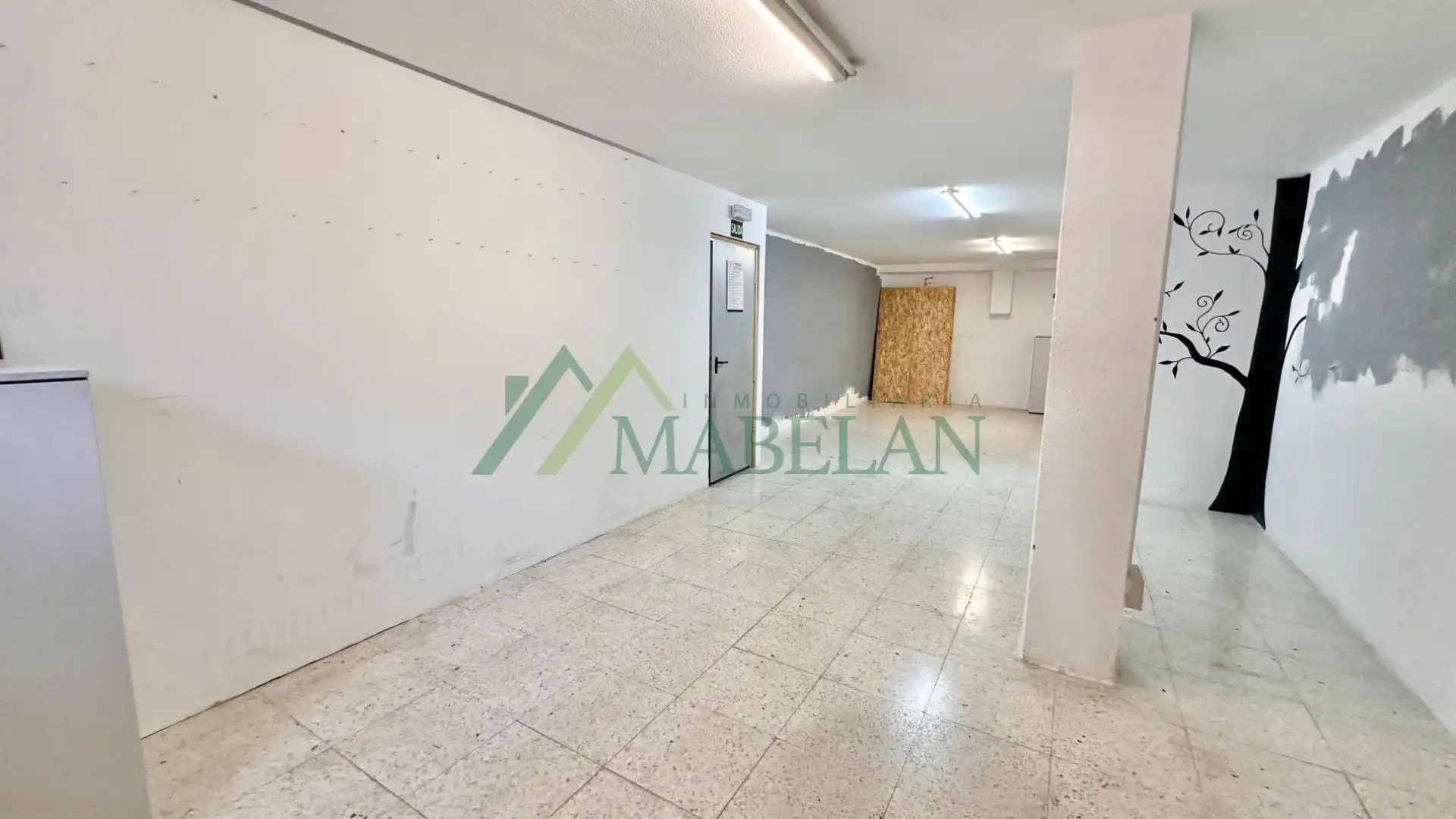 Local de lloguer en Las Rozas de Madrid amb Aire condicionat